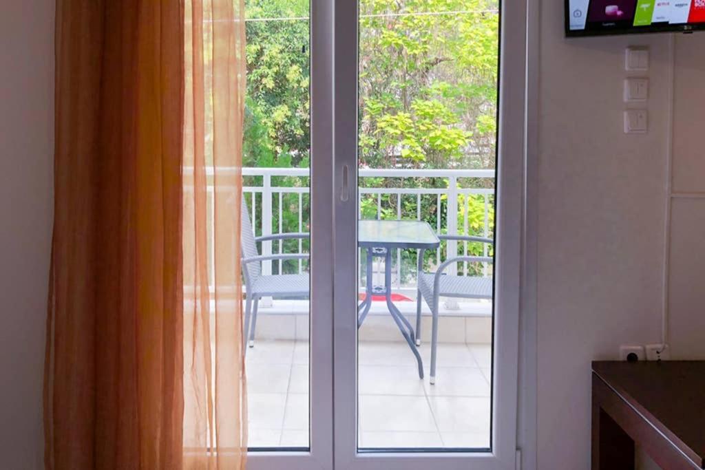 Cozy Studio Near The Beach 1Stfloor Nea Iraklitsa Bagian luar foto